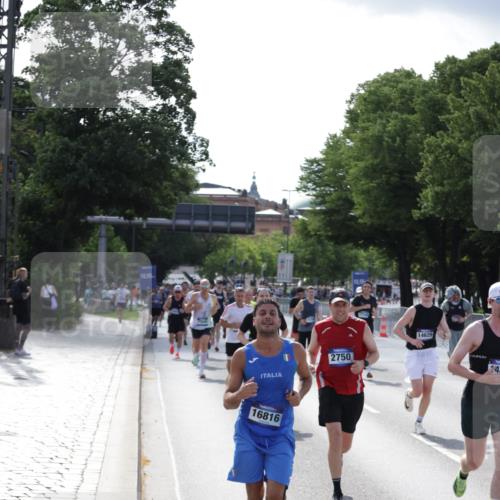 29.06.2025 - hella hamburg halbmarathon Jannik Wohlers http://msf.ph/oto/8210244 29.06.2025 09:49:02 Lombardsbrücke 2745, 2750, 2849, 2980, 3014, 3116, 4148, 4766, 5050, 5648, 5889, 6149, 6771, 7035, 7109, 11952, 12098, 13158, 14311, 14359, 14629, 14667, 14905, 15328, 15410, 15561, 15991, 16816, 17182, 17192, 17646, 17722, 18156, 18183, 18188, 18193, 18547 meine-sportfotos.de