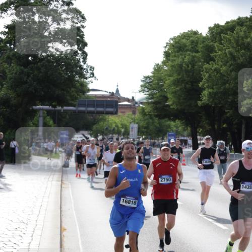 29.06.2025 - hella hamburg halbmarathon Jannik Wohlers http://msf.ph/oto/8210260 29.06.2025 09:49:02 Lombardsbrücke 2745, 2750, 2849, 2980, 3014, 3116, 4148, 4766, 5050, 5648, 5889, 6149, 6771, 7035, 7109, 11952, 12098, 13158, 14311, 14359, 14629, 14667, 14905, 15328, 15410, 15561, 15991, 16816, 17182, 17192, 17646, 17722, 18156, 18183, 18188, 18193, 18547 meine-sportfotos.de