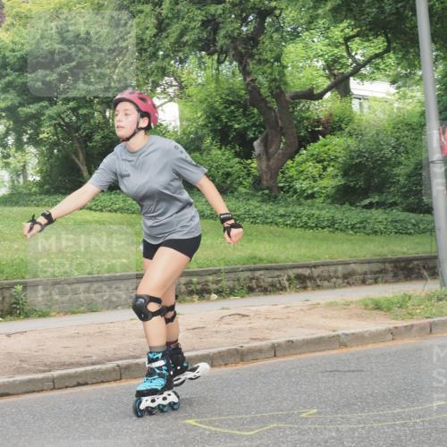29.06.2025 - hella hamburg halbmarathon KatJ http://msf.ph/oto/8210425 29.06.2025 09:34:51 Zwischen KM18-KM19  meine-sportfotos.de