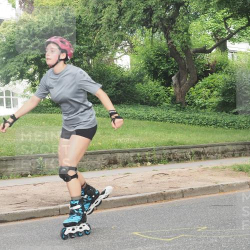 29.06.2025 - hella hamburg halbmarathon KatJ http://msf.ph/oto/8210475 29.06.2025 09:34:51 Zwischen KM18-KM19  meine-sportfotos.de