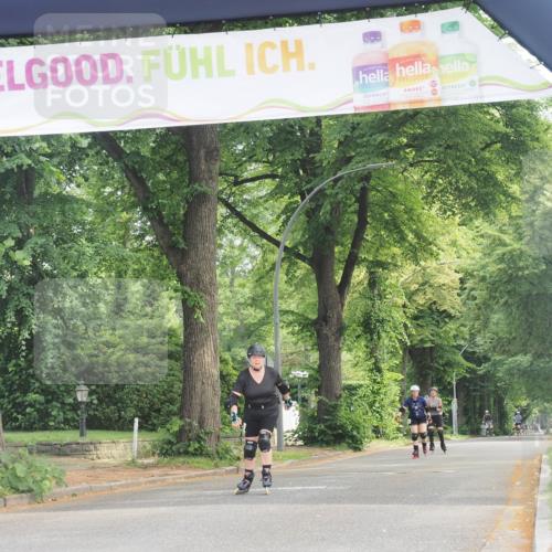 29.06.2025 - hella hamburg halbmarathon KatJ http://msf.ph/oto/8210529 29.06.2025 09:34:54 Zwischen KM18-KM19  meine-sportfotos.de