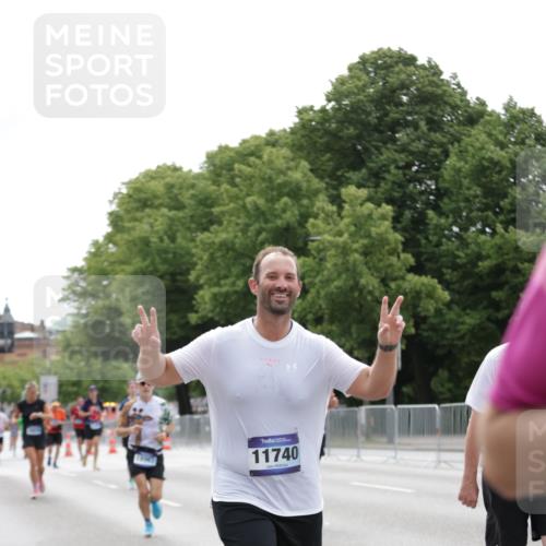 29.06.2025 - hella hamburg halbmarathon Jannik Wohlers http://msf.ph/oto/8210581 29.06.2025 10:26:25 Lombardsbrücke 1973, 2045, 2643, 4507, 4509, 6625, 7069, 8079, 9186, 11270, 11740, 12071, 13462, 15027, 15878, 16479, 16788, 17300, 17675, 18074, 18516, 18962, 18978 meine-sportfotos.de