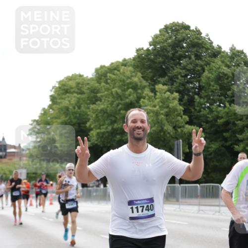 29.06.2025 - hella hamburg halbmarathon Jannik Wohlers http://msf.ph/oto/8210608 29.06.2025 10:26:26 Lombardsbrücke 1793, 1973, 2045, 2643, 4507, 4509, 6625, 7069, 8079, 9186, 11270, 11740, 12071, 13462, 15027, 15878, 16479, 16788, 17300, 17675, 18074, 18516, 18962, 18978 meine-sportfotos.de