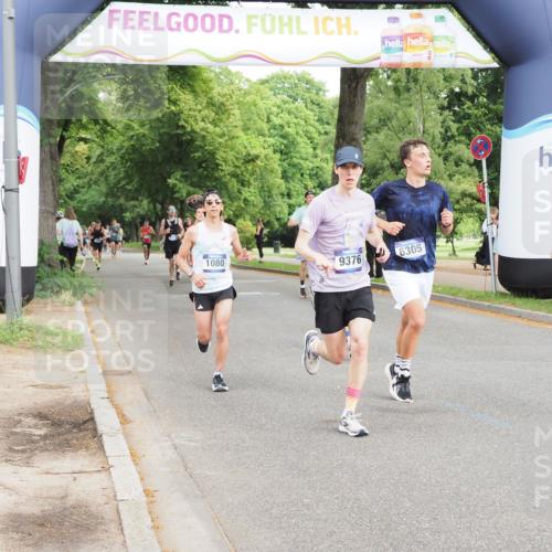 29.06.2025 - hella hamburg halbmarathon MichiJ http://msf.ph/oto/8210627 29.06.2025 10:23:00 Zwischen KM18-KM19 1053, 2243, 5193, 6305, 9376, 10865, 15902 meine-sportfotos.de