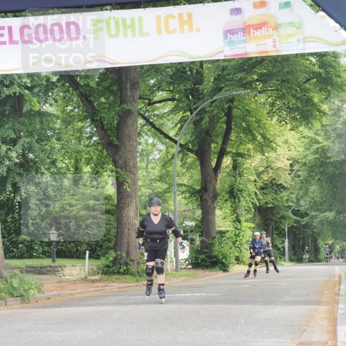 29.06.2025 - hella hamburg halbmarathon KatJ http://msf.ph/oto/8210663 29.06.2025 09:34:54 Zwischen KM18-KM19  meine-sportfotos.de