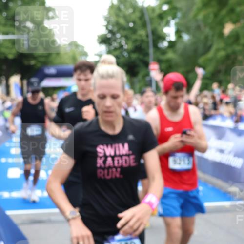 29.06.2025 - hella hamburg halbmarathon Zöllner http://msf.ph/oto/8210685 29.06.2025 10:50:10 Ziel 1216, 1321, 1507, 2020, 3296, 3562, 7176, 8313, 9031, 9303, 9965, 12203, 12235, 13282, 14257, 16403, 18228, 18657, 18658, 18884 meine-sportfotos.de