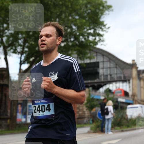 29.06.2025 - hella hamburg halbmarathon Yannick Fuchs http://msf.ph/oto/8210775 29.06.2025 10:32:24 20KM 1505, 2404, 3480, 3790, 5791, 7152, 7154, 7743, 9017, 9944, 10793, 10922, 11106, 11423, 12739, 12900, 13148, 13595, 13900, 15303, 15382, 15888, 16698, 17726, 18103, 18193, 18216, 18277, 18357 meine-sportfotos.de