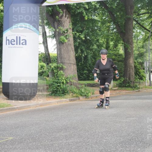 29.06.2025 - hella hamburg halbmarathon KatJ http://msf.ph/oto/8210833 29.06.2025 09:34:55 Zwischen KM18-KM19  meine-sportfotos.de
