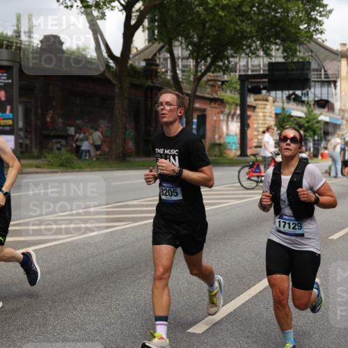 29.06.2025 - hella hamburg halbmarathon Yannick Fuchs http://msf.ph/oto/8210883 29.06.2025 10:45:12 20KM 1335, 1366, 2411, 2540, 2880, 4077, 4816, 5018, 5336, 5600, 5820, 7134, 7369, 7943, 8205, 8261, 8508, 8930, 8989, 10057, 10215, 10508, 10603, 10667, 10691, 11124, 11214, 11422, 11512, 11625, 11733, 12016, 12778, 12949, 13073, 13808, 14125, 14458, 15480, 15720, 15871, 16285, 16291, 16907, 17129, 17823, 18006, 18182, 18413, 19007, 19053 meine-sportfotos.de