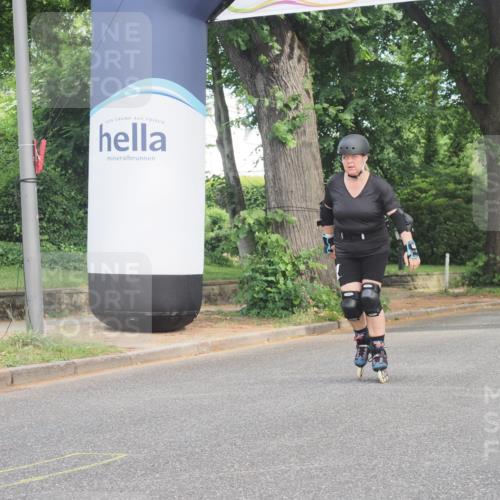 29.06.2025 - hella hamburg halbmarathon KatJ http://msf.ph/oto/8210977 29.06.2025 09:34:56 Zwischen KM18-KM19  meine-sportfotos.de
