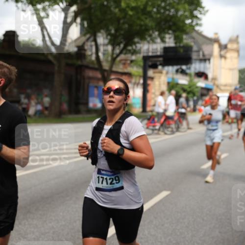 29.06.2025 - hella hamburg halbmarathon Yannick Fuchs http://msf.ph/oto/8211015 29.06.2025 10:45:12 20KM 1335, 1366, 2411, 2540, 2880, 4077, 4816, 5018, 5336, 5600, 5820, 7134, 7369, 7943, 8205, 8261, 8508, 8930, 8989, 10057, 10215, 10508, 10603, 10667, 10691, 11124, 11214, 11422, 11512, 11625, 11733, 12016, 12778, 12949, 13073, 13808, 14125, 14458, 15480, 15720, 15871, 16285, 16291, 16907, 17129, 17823, 18006, 18182, 18413, 19007, 19053 meine-sportfotos.de
