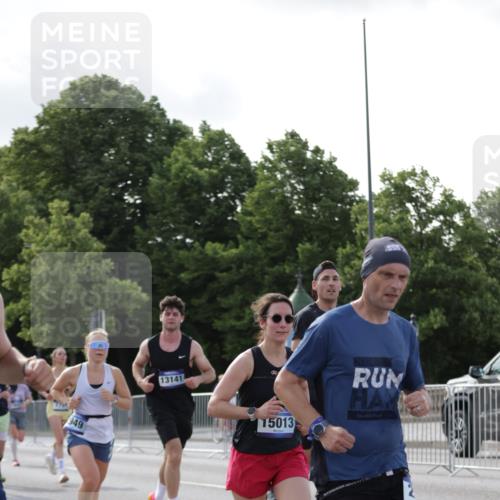 29.06.2025 - hella hamburg halbmarathon Jannik Wohlers http://msf.ph/oto/8211055 29.06.2025 09:49:22 Lombardsbrücke 1343, 1445, 1975, 2324, 2573, 2949, 3136, 3282, 3431, 4303, 4318, 4425, 4528, 6095, 7229, 7796, 8370, 8465, 9264, 9265, 9296, 9686, 9914, 10680, 10930, 11765, 12839, 13141, 13800, 14077, 14204, 14374, 14688, 14789, 15013, 15094, 15095, 15255, 16347, 16399, 16523, 16819, 17192, 17214, 17215, 17360, 17646, 18285, 18412, 18547, 18734, 18761, 18979, 19090 meine-sportfotos.de