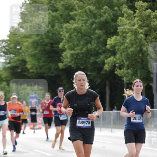 29.06.2025 - hella hamburg halbmarathon Jannik Wohlers http://msf.ph/oto/8211082 29.06.2025 10:26:31 Lombardsbrücke 1793, 1973, 2045, 4358, 4507, 4509, 5494, 6625, 6637, 7069, 8056, 10465, 11110, 11740, 12071, 13462, 15027, 15878, 16479, 18516, 18962, 18978 meine-sportfotos.de