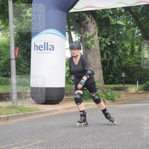 29.06.2025 - hella hamburg halbmarathon KatJ http://msf.ph/oto/8211114 29.06.2025 09:34:56 Zwischen KM18-KM19  meine-sportfotos.de