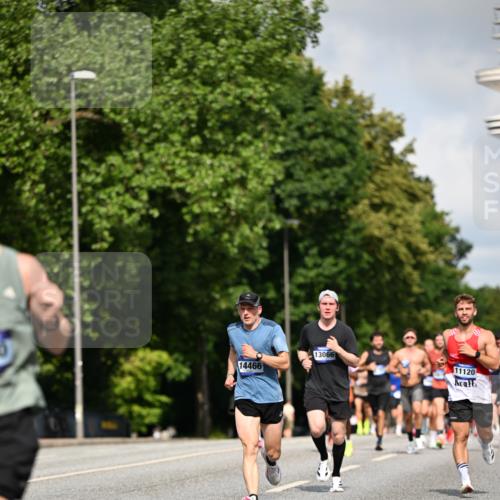 29.06.2025 - hella hamburg halbmarathon Dr. Thomas Lammeyer http://msf.ph/oto/8211137 29.06.2025 09:48:57 Kennedybrücke 57, 1686, 1707, 1990, 2689, 4129, 4679, 4698, 4749, 5187, 5550, 6358, 6878, 7186, 7481, 7880, 7965, 8190, 9634, 10017, 10484, 10876, 11120 meine-sportfotos.de