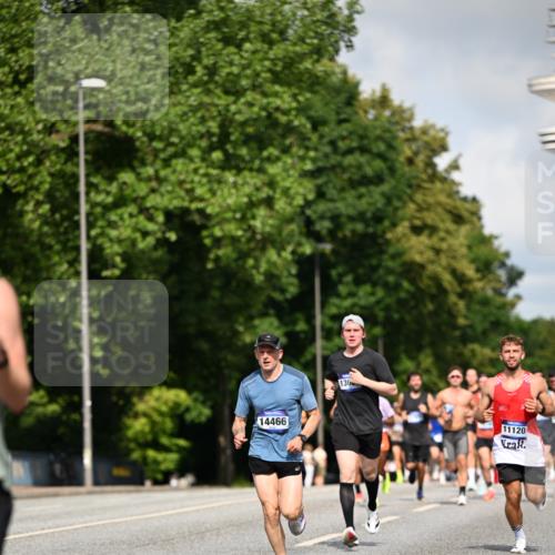 29.06.2025 - hella hamburg halbmarathon Dr. Thomas Lammeyer http://msf.ph/oto/8211215 29.06.2025 09:48:58 Kennedybrücke 57, 1686, 1707, 1990, 2689, 4129, 4679, 4698, 4749, 5187, 5550, 6358, 6878, 7186, 7481, 7880, 7965, 8190, 9634, 10017, 10484, 10876, 11120 meine-sportfotos.de
