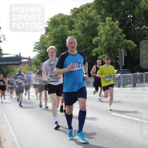 29.06.2025 - hella hamburg halbmarathon Jannik Wohlers http://msf.ph/oto/8211310 29.06.2025 09:49:25 Lombardsbrücke 1343, 1445, 1800, 1975, 2324, 2573, 2949, 3136, 3282, 3431, 4303, 4318, 4425, 4528, 6123, 7229, 7796, 8370, 8465, 8925, 9264, 9265, 9296, 9686, 9914, 10680, 10930, 11765, 12327, 12839, 13141, 13457, 13800, 14077, 14204, 14374, 14688, 15013, 15095, 15255, 16399, 17177, 17214, 17215, 17360, 18149, 18285, 18412, 18734, 18761, 18979, 19090 meine-sportfotos.de