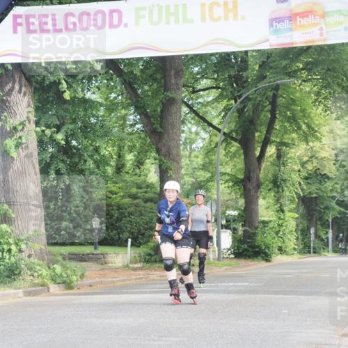 29.06.2025 - hella hamburg halbmarathon KatJ http://msf.ph/oto/8211321 29.06.2025 09:34:59 Zwischen KM18-KM19  meine-sportfotos.de