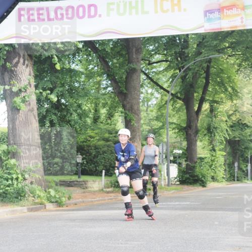 29.06.2025 - hella hamburg halbmarathon KatJ http://msf.ph/oto/8211357 29.06.2025 09:34:59 Zwischen KM18-KM19  meine-sportfotos.de