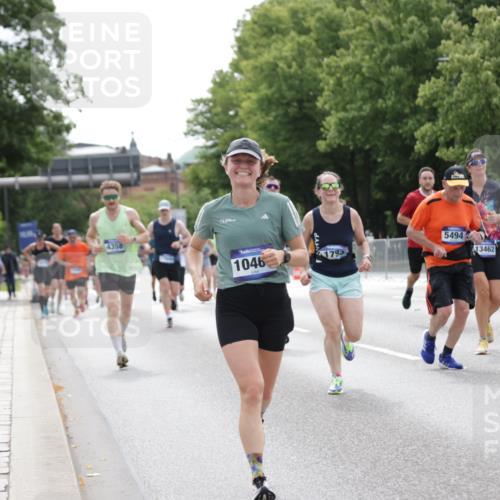 29.06.2025 - hella hamburg halbmarathon Jannik Wohlers http://msf.ph/oto/8211390 29.06.2025 10:26:34 Lombardsbrücke 1530, 1793, 1973, 2045, 2306, 4358, 5494, 5495, 5707, 6625, 6637, 7069, 8056, 9349, 10465, 11110, 11740, 12071, 13462, 14020, 14021, 15108, 15878, 16479, 17049, 17445, 18962, 18976, 18978 meine-sportfotos.de