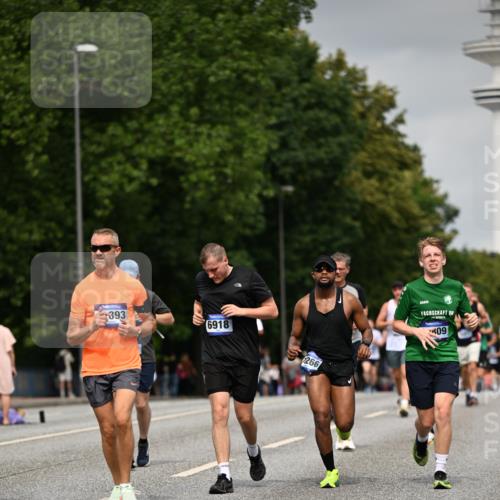 29.06.2025 - hella hamburg halbmarathon Dr. Thomas Lammeyer http://msf.ph/oto/8211418 29.06.2025 10:12:33 Kennedybrücke 1147, 1188, 1527, 2190, 2309, 2978, 4864, 5100, 5347, 5885, 6590, 6918, 7348, 7453, 9071, 9457, 9616, 9966 meine-sportfotos.de