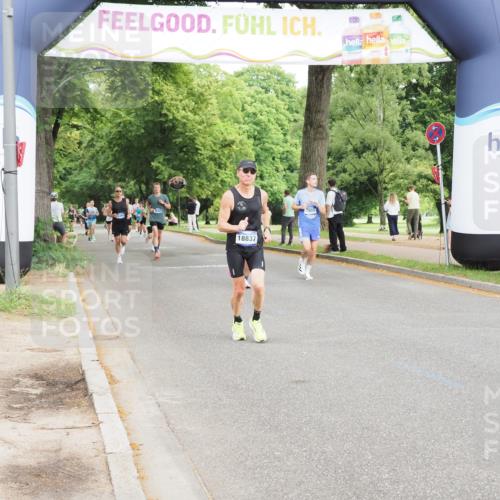 29.06.2025 - hella hamburg halbmarathon MichiJ http://msf.ph/oto/8211526 29.06.2025 10:23:08 Zwischen KM18-KM19 1080, 7534, 8312, 11227, 16243, 18837, 18906 meine-sportfotos.de