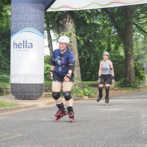 29.06.2025 - hella hamburg halbmarathon KatJ http://msf.ph/oto/8211554 29.06.2025 09:35:00 Zwischen KM18-KM19  meine-sportfotos.de