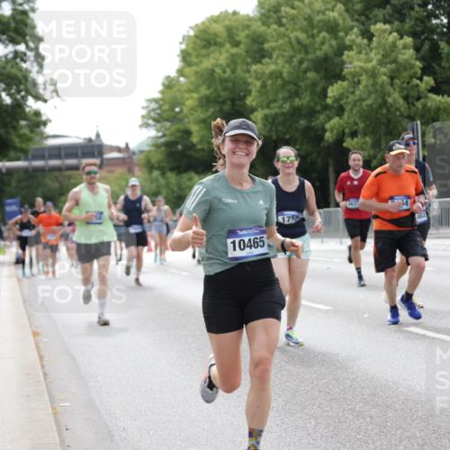 29.06.2025 - hella hamburg halbmarathon Jannik Wohlers http://msf.ph/oto/8211639 29.06.2025 10:26:34 Lombardsbrücke 1530, 1793, 1973, 2045, 2306, 4358, 5494, 5495, 5707, 6625, 6637, 7069, 8056, 9349, 10465, 11110, 11740, 12071, 13462, 14020, 14021, 15108, 15878, 16479, 17049, 17445, 18962, 18976, 18978 meine-sportfotos.de