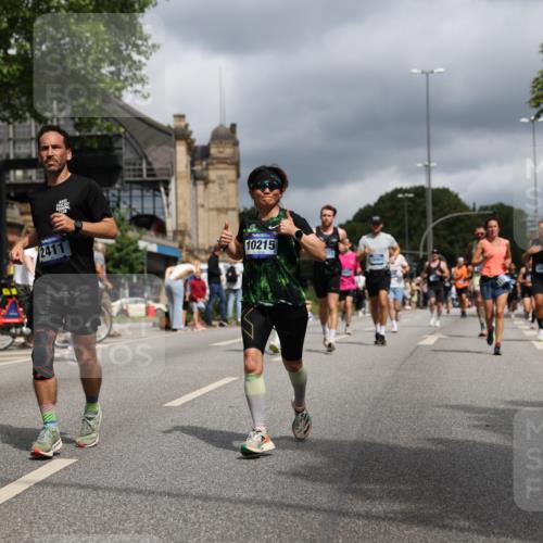 29.06.2025 - hella hamburg halbmarathon Yannick Fuchs http://msf.ph/oto/8211683 29.06.2025 10:45:19 20KM 1335, 1366, 2411, 2540, 2636, 2823, 2946, 4297, 4404, 4967, 5087, 5336, 5600, 5820, 7224, 7369, 7943, 8261, 8508, 8930, 8989, 9214, 9959, 10057, 10215, 10508, 10603, 10667, 10691, 11124, 11422, 11512, 11625, 11733, 12778, 13073, 13403, 13808, 14458, 15426, 15480, 15871, 15899, 16666, 16907, 17823, 18182, 18413, 18820, 19007, 19053 meine-sportfotos.de