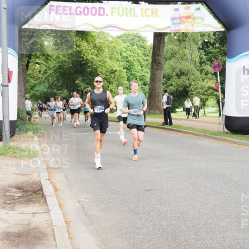 29.06.2025 - hella hamburg halbmarathon MichiJ http://msf.ph/oto/8211851 29.06.2025 10:23:12 Zwischen KM18-KM19 7901, 8312, 13771, 16243, 17751, 18837 meine-sportfotos.de