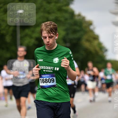 29.06.2025 - hella hamburg halbmarathon Dr. Thomas Lammeyer http://msf.ph/oto/8211913 29.06.2025 10:12:38 Kennedybrücke 1147, 1188, 1527, 2190, 2309, 2978, 5100, 5885, 6590, 6674, 6918, 7348, 7453, 9457, 9616, 9718, 9966, 10857 meine-sportfotos.de