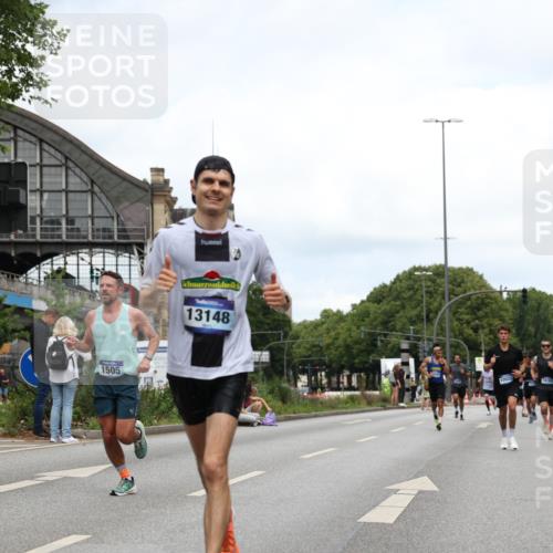 29.06.2025 - hella hamburg halbmarathon Yannick Fuchs http://msf.ph/oto/8211967 29.06.2025 10:32:27 20KM 1505, 2404, 3480, 3790, 5791, 7152, 7154, 7743, 8571, 9017, 9643, 9944, 10793, 10922, 11106, 11423, 12900, 13148, 13595, 13900, 14274, 15303, 15382, 15888, 16698, 17726, 18103, 18193, 18277, 18723 meine-sportfotos.de