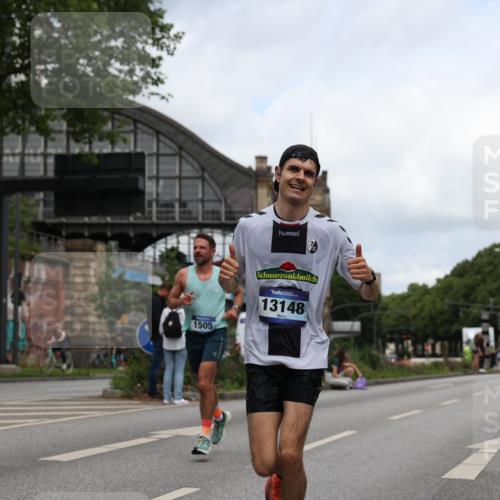 29.06.2025 - hella hamburg halbmarathon Yannick Fuchs http://msf.ph/oto/8212010 29.06.2025 10:32:27 20KM 1505, 2404, 3480, 3790, 5791, 7152, 7154, 7743, 8571, 9017, 9643, 9944, 10793, 10922, 11106, 11423, 12900, 13148, 13595, 13900, 14274, 15303, 15382, 15888, 16698, 17726, 18103, 18193, 18277, 18723 meine-sportfotos.de