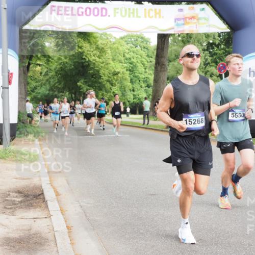 29.06.2025 - hella hamburg halbmarathon MichiJ http://msf.ph/oto/8212028 29.06.2025 10:23:14 Zwischen KM18-KM19 5550, 7901, 13771, 15268, 16243, 17751, 18837 meine-sportfotos.de
