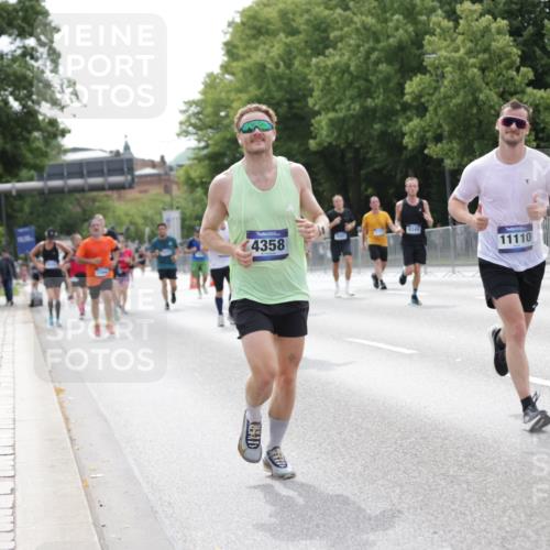 29.06.2025 - hella hamburg halbmarathon Jannik Wohlers http://msf.ph/oto/8212055 29.06.2025 10:26:37 Lombardsbrücke 1530, 1793, 1973, 2045, 2306, 4358, 5494, 5495, 5707, 6637, 7069, 7234, 7314, 8056, 8281, 9349, 10465, 11110, 13462, 14020, 14021, 15108, 16479, 17049, 17445, 18962, 18976, 18978 meine-sportfotos.de