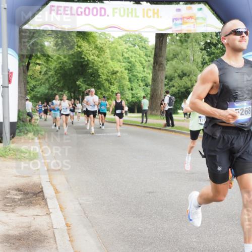 29.06.2025 - hella hamburg halbmarathon MichiJ http://msf.ph/oto/8212101 29.06.2025 10:23:14 Zwischen KM18-KM19 5550, 7901, 13771, 15268, 16243, 17751, 18837 meine-sportfotos.de