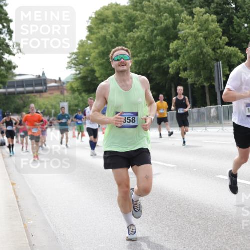 29.06.2025 - hella hamburg halbmarathon Jannik Wohlers http://msf.ph/oto/8212182 29.06.2025 10:26:37 Lombardsbrücke 1530, 1793, 1973, 2045, 2306, 4358, 5494, 5495, 5707, 6637, 7069, 7234, 7314, 8056, 8281, 9349, 10465, 11110, 13462, 14020, 14021, 15108, 16479, 17049, 17445, 18962, 18976, 18978 meine-sportfotos.de
