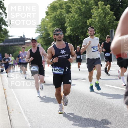 29.06.2025 - hella hamburg halbmarathon Jannik Wohlers http://msf.ph/oto/8212344 29.06.2025 09:49:33 Lombardsbrücke 1615, 1800, 1975, 2324, 2415, 2573, 2949, 3431, 3530, 4303, 4318, 4528, 5248, 6123, 6682, 7495, 7796, 8629, 8925, 9264, 9265, 9294, 9979, 10680, 11765, 12327, 12839, 13141, 13457, 14077, 14204, 14374, 14560, 14688, 15013, 15255, 15351, 16399, 17125, 17177, 17214, 17215, 17971, 18149, 18173, 18412, 18464, 18529, 18734, 18761, 18979, 19090 meine-sportfotos.de