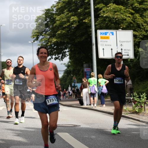 29.06.2025 - hella hamburg halbmarathon Yannick Fuchs http://msf.ph/oto/8212376 29.06.2025 10:45:22 20KM 1335, 1366, 2411, 2540, 2636, 2823, 2946, 4297, 4404, 4967, 5087, 5336, 5600, 5820, 7224, 7369, 7943, 8261, 8508, 8930, 8989, 9214, 9476, 9793, 9959, 10057, 10215, 10508, 10603, 10667, 10691, 10868, 11124, 11422, 11512, 11625, 11733, 12450, 12778, 13073, 13403, 13799, 14012, 14248, 14458, 15426, 15480, 15871, 15899, 16666, 16907, 17530, 17823, 18820, 19007, 19020, 19053 meine-sportfotos.de