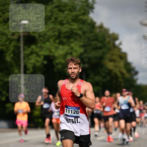 29.06.2025 - hella hamburg halbmarathon Dr. Thomas Lammeyer http://msf.ph/oto/8212423 29.06.2025 09:49:02 Kennedybrücke 57, 1686, 1707, 1894, 2689, 4129, 4463, 4679, 4698, 4749, 5187, 5550, 6358, 6878, 7186, 7481, 7880, 7965, 8062, 8190, 10017, 10484, 10876, 11120 meine-sportfotos.de