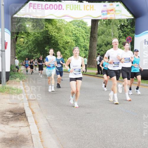 29.06.2025 - hella hamburg halbmarathon MichiJ http://msf.ph/oto/8212466 29.06.2025 10:23:18 Zwischen KM18-KM19 5550, 7628, 13493, 13494, 13771, 14448, 15268, 15500, 18026 meine-sportfotos.de