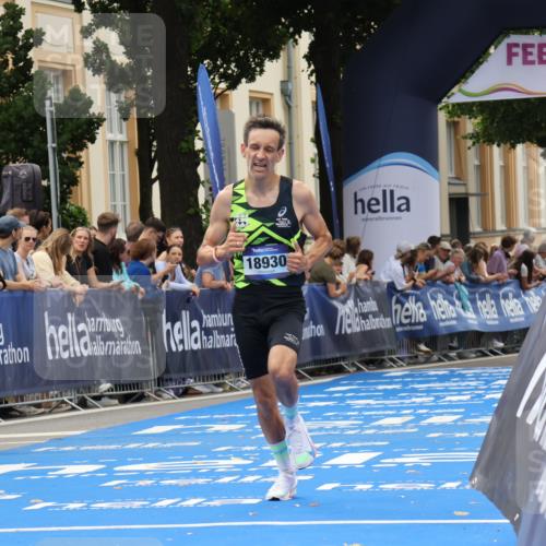 29.06.2025 - hella hamburg halbmarathon Strokosch-Dieckow http://msf.ph/oto/8212762 29.06.2025 10:23:10 Ziel 18930 meine-sportfotos.de