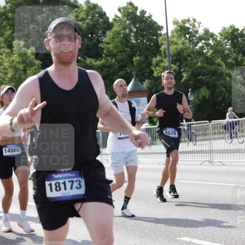29.06.2025 - hella hamburg halbmarathon Jannik Wohlers http://msf.ph/oto/8212771 29.06.2025 09:49:35 Lombardsbrücke 1615, 1800, 1975, 2324, 2415, 2573, 2949, 3431, 3530, 4318, 4528, 5248, 6123, 6682, 7495, 7796, 8629, 8925, 9294, 9979, 10680, 10894, 11765, 12327, 12839, 13141, 13457, 14077, 14204, 14374, 14560, 14691, 15013, 15255, 15351, 16399, 17125, 17177, 17214, 17215, 17971, 17973, 18149, 18173, 18412, 18464, 18529, 18734, 18979, 19090 meine-sportfotos.de