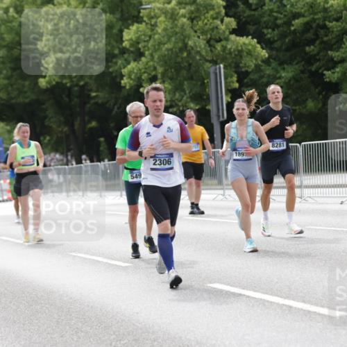 29.06.2025 - hella hamburg halbmarathon Jannik Wohlers http://msf.ph/oto/8212934 29.06.2025 10:26:40 Lombardsbrücke 1530, 1793, 1973, 2045, 2306, 4358, 5494, 5495, 5707, 6259, 6637, 7234, 7314, 8056, 8281, 9349, 10077, 10465, 11110, 13462, 14020, 14021, 15108, 16479, 17049, 17445, 18962, 18976, 18978 meine-sportfotos.de
