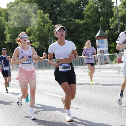 29.06.2025 - hella hamburg halbmarathon Jannik Wohlers http://msf.ph/oto/8212940 29.06.2025 09:49:35 Lombardsbrücke 1615, 1800, 1975, 2324, 2415, 2573, 2949, 3431, 3530, 4318, 4528, 5248, 6123, 6682, 7495, 7796, 8629, 8925, 9294, 9979, 10680, 10894, 11765, 12327, 12839, 13141, 13457, 14077, 14204, 14374, 14560, 14691, 15013, 15255, 15351, 16399, 17125, 17177, 17214, 17215, 17971, 17973, 18149, 18173, 18412, 18464, 18529, 18734, 18979, 19090 meine-sportfotos.de