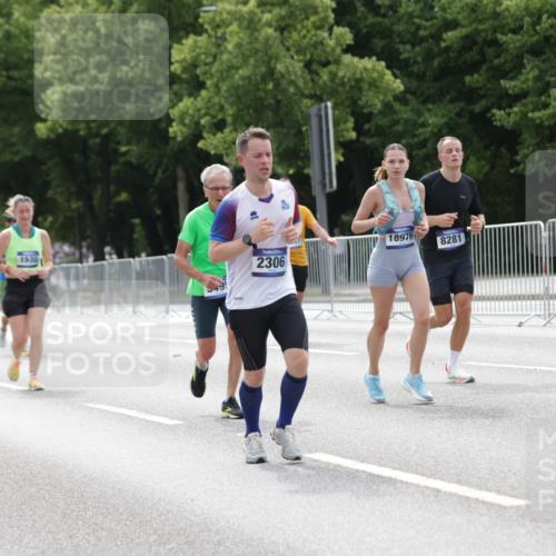 29.06.2025 - hella hamburg halbmarathon Jannik Wohlers http://msf.ph/oto/8212987 29.06.2025 10:26:41 Lombardsbrücke 1530, 1793, 1973, 2045, 2306, 4358, 5494, 5495, 5707, 6259, 6637, 7234, 7314, 8056, 8281, 9349, 10077, 10465, 11110, 13462, 14020, 14021, 15108, 15641, 16479, 17049, 17445, 18962, 18976, 18978 meine-sportfotos.de