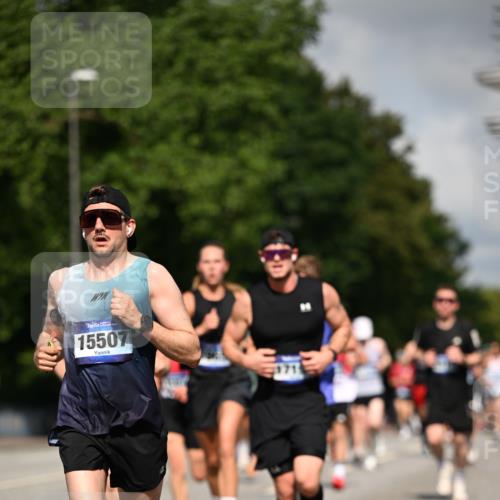 29.06.2025 - hella hamburg halbmarathon Dr. Thomas Lammeyer http://msf.ph/oto/8213082 29.06.2025 09:49:06 Kennedybrücke 57, 1686, 1707, 1894, 4129, 4463, 4749, 5187, 5550, 6878, 7055, 7186, 7880, 7965, 8062, 8190, 9345, 10484, 10876, 11120 meine-sportfotos.de