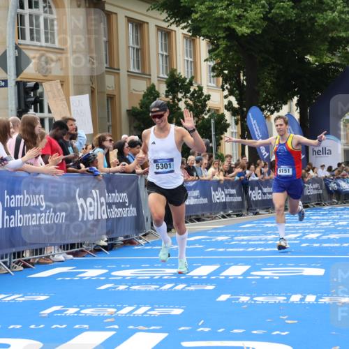 29.06.2025 - hella hamburg halbmarathon Strokosch-Dieckow http://msf.ph/oto/8213376 29.06.2025 10:23:44 Ziel 5301, 6699, 7834, 9151, 9447, 10780 meine-sportfotos.de