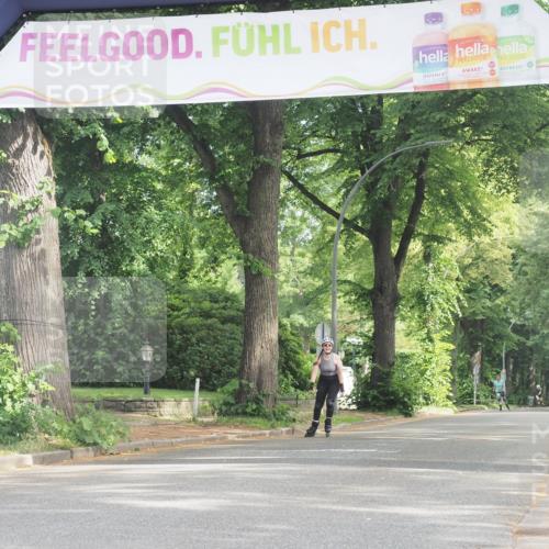 29.06.2025 - hella hamburg halbmarathon KatJ http://msf.ph/oto/8213393 29.06.2025 09:35:35 Zwischen KM18-KM19  meine-sportfotos.de