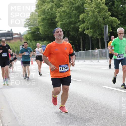 29.06.2025 - hella hamburg halbmarathon Jannik Wohlers http://msf.ph/oto/8213446 29.06.2025 10:26:42 Lombardsbrücke 1530, 1793, 2045, 2306, 2775, 4358, 5494, 5495, 5707, 6259, 6637, 7234, 7314, 8056, 8281, 9349, 10077, 10465, 11110, 13462, 14020, 14021, 15108, 15641, 16479, 17049, 17445, 18976, 18978 meine-sportfotos.de